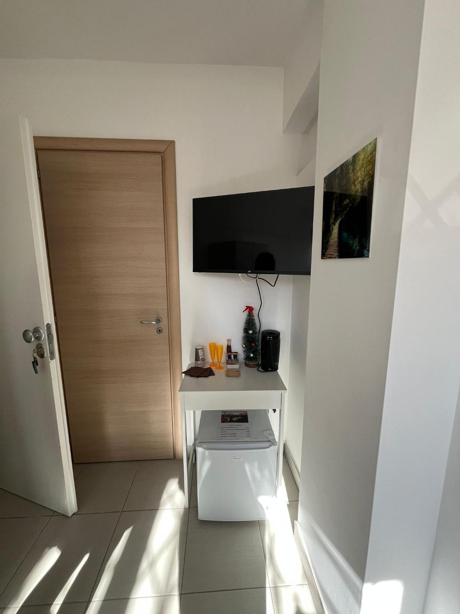 Aurora Rooms Помиляно д'Арко Екстериор снимка