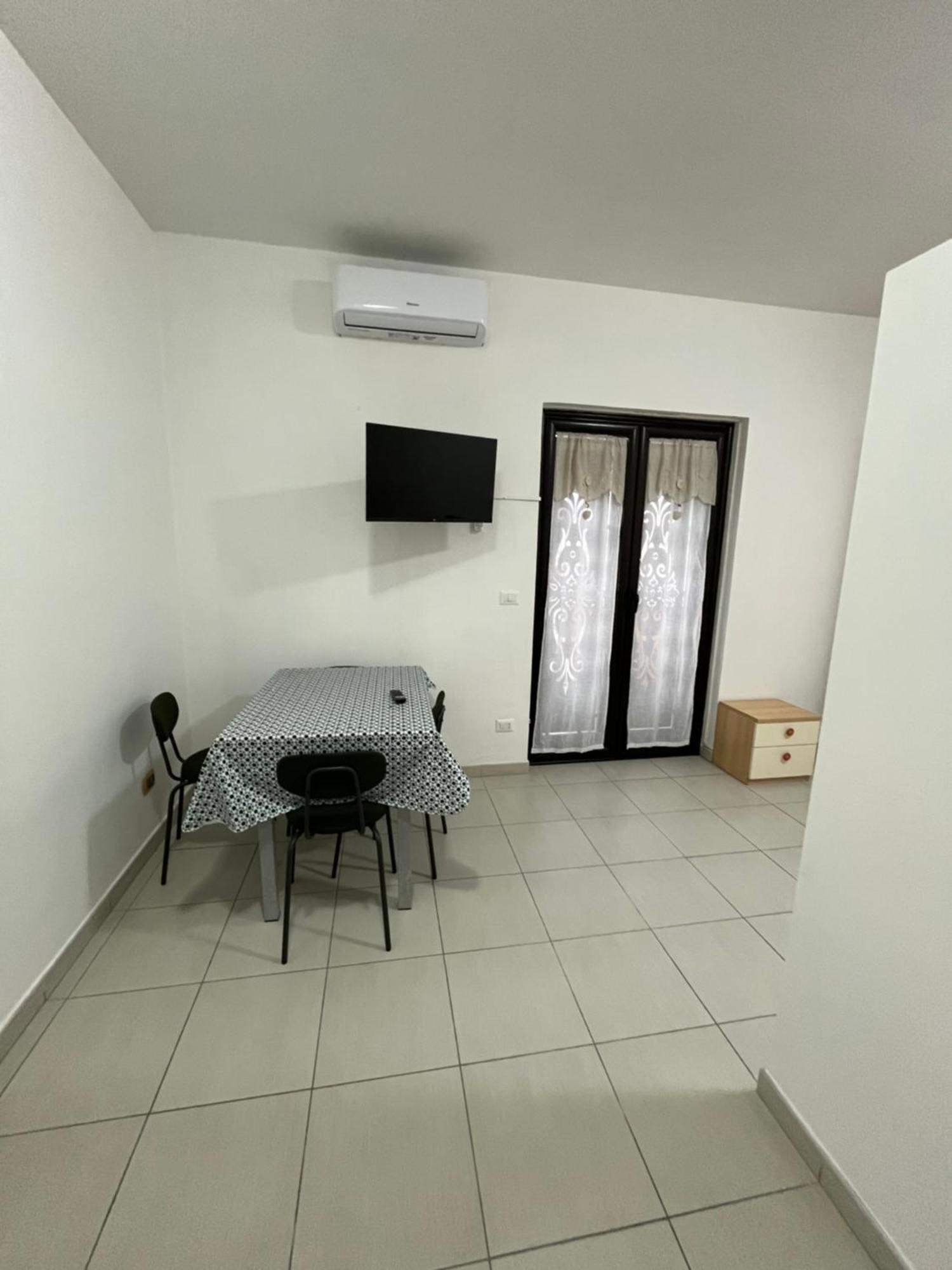 Aurora Rooms Помиляно д'Арко Екстериор снимка